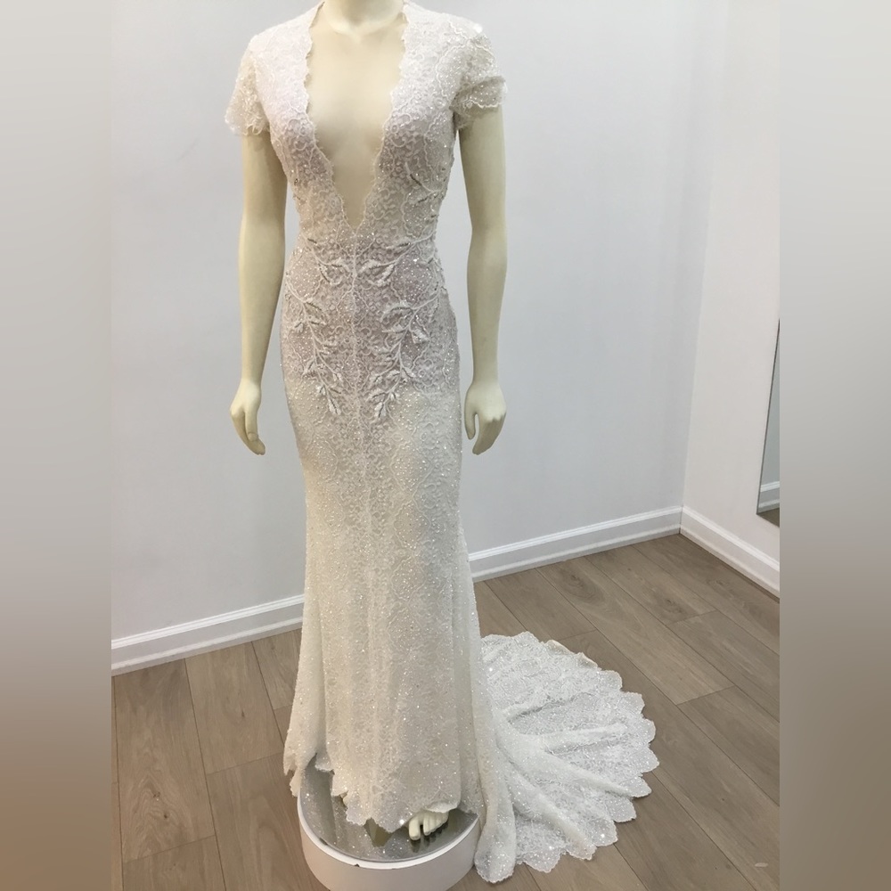 SAMPLE SALE! Lian Rokman Couture Wedding Gown: Abigail